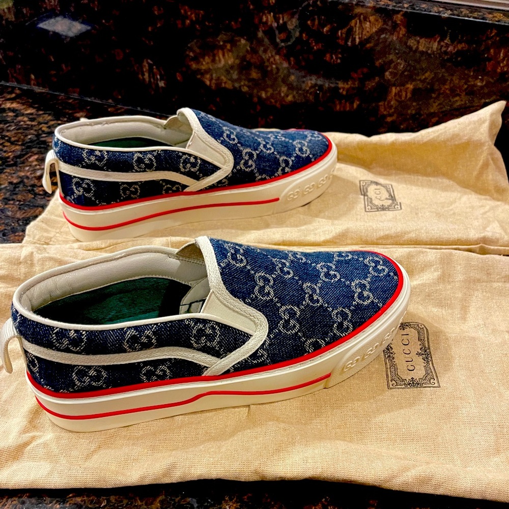 Women's Gucci Tennis 1977 slip-on sneaker. Barely worn.